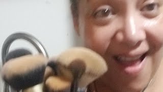 Washing Brushes And Chit Chat