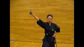 居合・振りかぶりの基本 関戸光賀：居想会