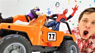 Игры машинки и Человек Паук! Джип для супергероя!