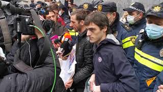 Оппозиция провела три акции протеста в один день у парламента Грузии - видео