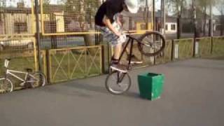 HIT ME! mini_vid