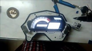 Speedometer LCD backlight colour change in Yamaha FZ