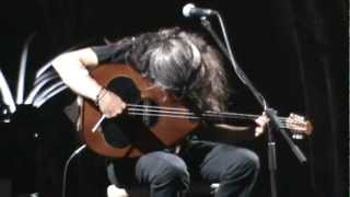 Giannis Xaroulis - Erwtokritos(Ta thlivera mantata) (Gazi 06.06.2012)