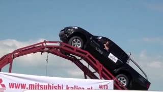 Прикол Mitsubishi L200 Double Cab na rampie 1)