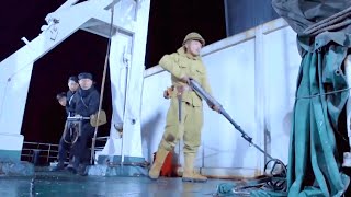 特工潛伏進日軍遊艇執行刺殺任務，速度快到讓日本士兵連反應機會都沒有！