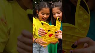 SI MIS HERMANITAS ADIVINAN EL ANIMAL SE LO GANAN !!