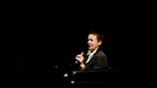 Início da palestra de Laurie Anderson no CCBB-SP