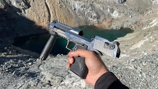 Full Auto Desert Eagle ???? y? CuZ MERICA , that’s why