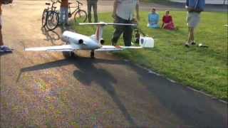 1/9 Scale RC Gulfstream G-IV Prototype