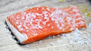 Как сделать мякоть РЫБЫ плотной, чтобы НЕ РАЗВАЛИВАЛАСЬ при ЖАРКЕ / от шеф-повара / Илья Лазерсон