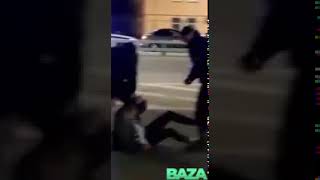 Менты избивают 17 летнего парня