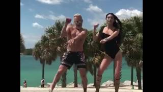 Танцующий миллионер "Despacito"