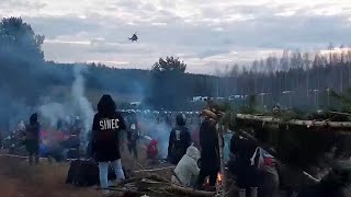 Там около 2 тысяч беженцев. Что происходит на границе с Польшей? // Лагерь мигрантов