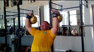 Александр Клюшев замахнулся на древний рекорд в парном жиме гирь по 50 кг! Double 50 kg kettlebells.