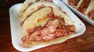 Un Mega Trompo de tacos al pastor en Obregón