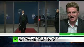 Pentagon readies 8K troops; NATO partner says ‘We’re out’ – resisting war with Russia (full show)