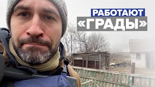 Корреспондент RT Мурад Газдиев в окрестностях Волновахи / #shorts