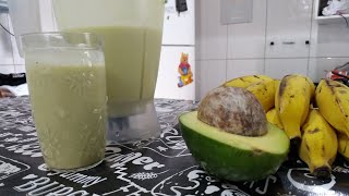 Como fazer vitamina de abacate banana e mel