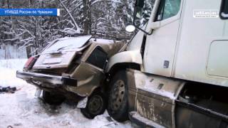 ZaRulem.ws: ZaRulem.ws: "Четверку" вынесло под колёса фуры