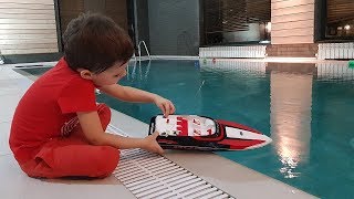 СУПЕР Скоростная лодка RC Speed Boat / Супер Тёма спасает сюрпризы
