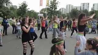 Maja Zumba @ Immo centar with kids ;) Del puente pa'alla Salsa