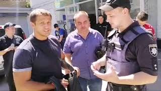 ТРЕШ! Пьяный подполковник полиции Козинец задержан в АНД 173 КУпАП, 171 ККУ, порча имущества 4 залет