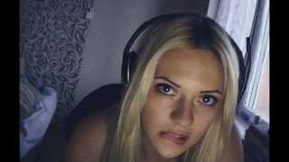 girl and skype