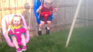 Little Tikes 2-in-1 Snug 'n Secure Swing