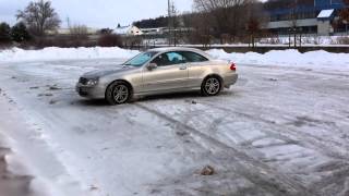 Mercedes Benz CLK 320 Test on ice
