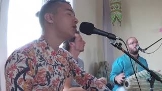 Sri Guru Charana Kamala (France, Tréziers)