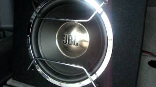 JBL GTO 1260BR в Ford Explorer