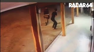 Flagrante: Jovem é preso no momento de ameaçava com faca