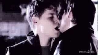 Brian & Justin - Kiss me