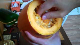 Cutting my zucchini/pumpkin freaky hybrid
