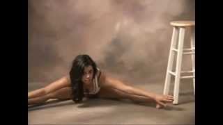 Flexible Gymnast Elyse