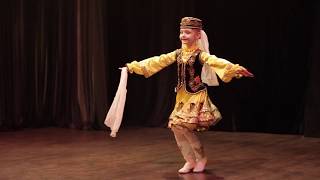 Starkova Malika TATARSKIY Dance 8 years old. Татарский танец.