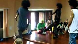 les twins larry