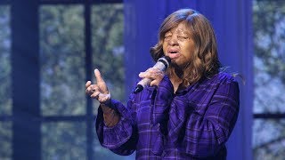 Kechi Okwuchi Performs "Conqueror" on Pickler & Ben