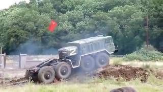МАЗ 537 четырёхосный СУПЕР тягач! Оружие России и мира!!!