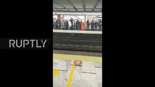 Mexico: Metro commuters stick to walls in moments after Mexico City earthquake