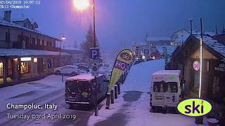 Webcam: Early April Snowfall in Champoluc