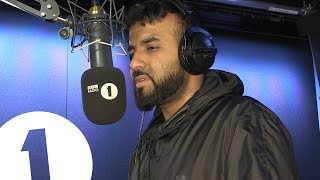 Hussain Manawer performs ’The White Rose’ live