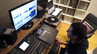Phil Weeks Making a Beat Live on MPC3000 (Full Uncut)