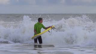 Cours de surf ado débutant plage du Rocher - Longeville sur Mer