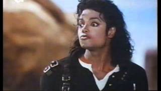 Les petites grimaces de Michael Jackson