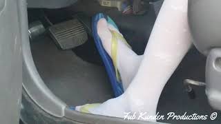 DD Nissan rev stockings and flops PREVIEW
