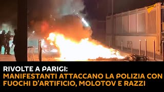 Rivolte a Parigi: manifestanti attaccano la polizia con fuochi d'artificio, molotov e razzi