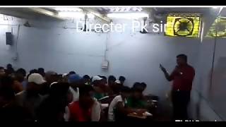 P. K . सर फिजिक्स की क्लास लेते हुए PA classes Prayagraj Uttar Pradesh India IERT  POLYTECHNIC 12th