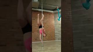 #poledance #polesport #poledancerofig #polemove #poledancerofinstagram #polemoves #poleart