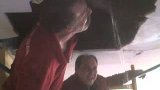 En el curro arregalando 1 bajante rota con el fontanero